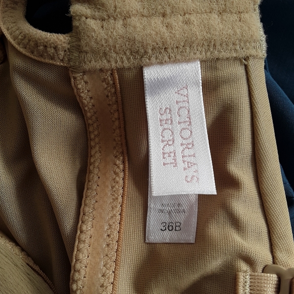 VICTORIAS SECRET BUSTIER BODY SHAPER UNDERWIRE NUDE BRA LINGERIE Size 36B - Picture 2 of 10